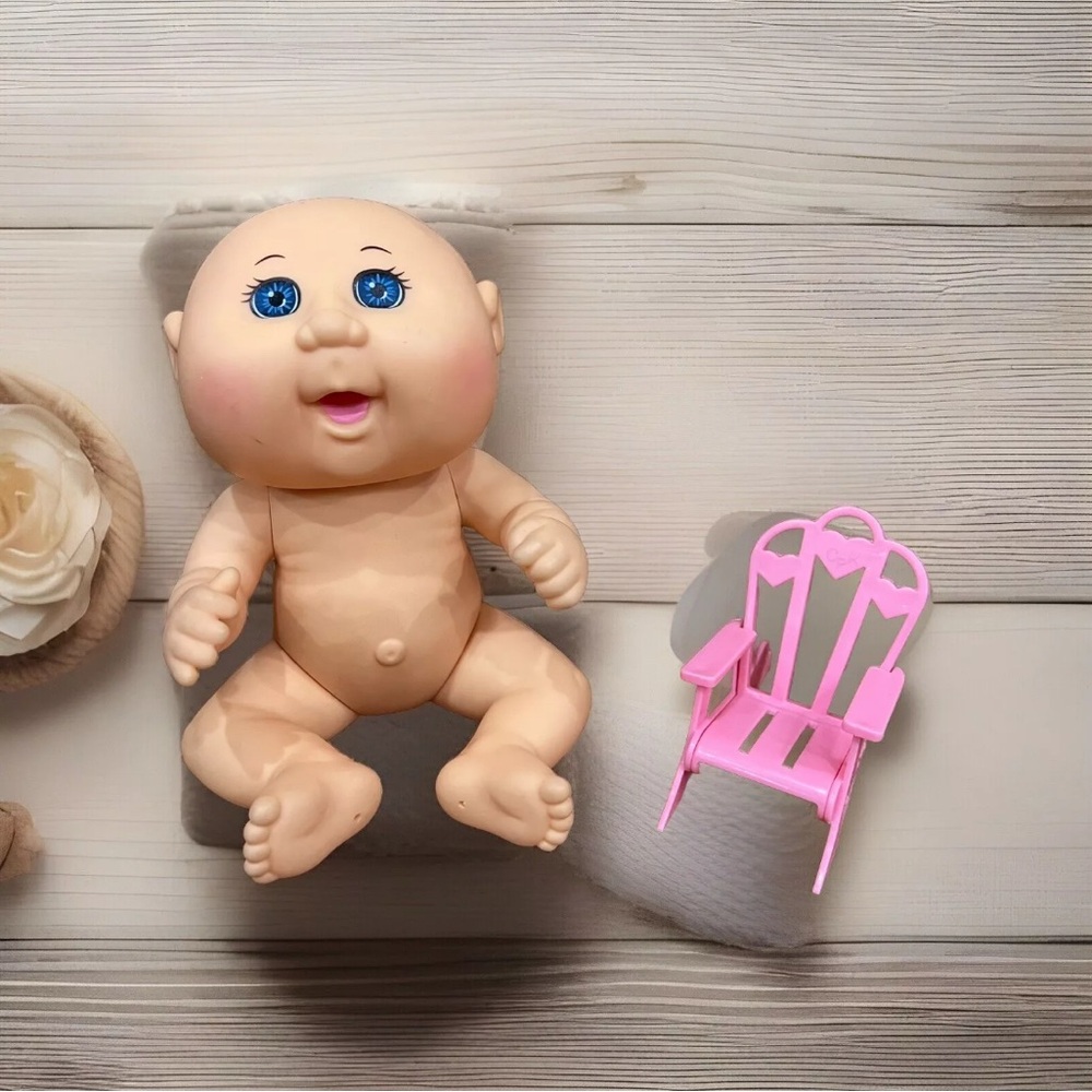 Cabbage Patch Kid CPK Preemie Baby Blue Eyes No Clothes and Pink Chair